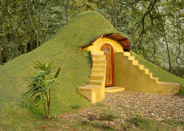 Earthbag Building: Low-Cost Multipurpose Minibuilding